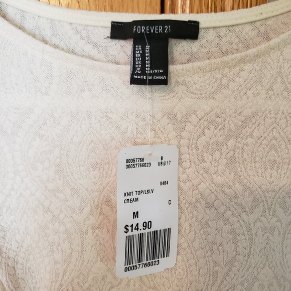 NWT Forever 21 Long Sleeve - Picture 2 of 3